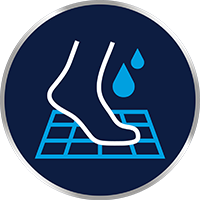 Evitați să mergeți desculț, în special în zone ude publice, precum dușuri sau bazine de înot.